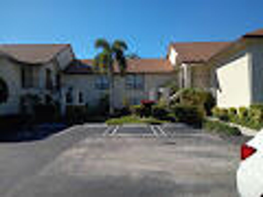 3451 Jog Park Drive, Greenacres, FL 33467