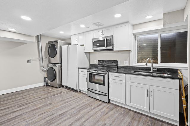 5480 S SILVERTIP DR, Salt Lake City, UT 84118