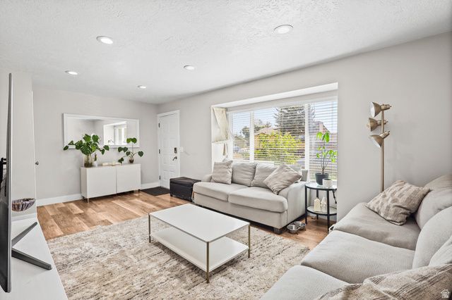 5480 S SILVERTIP DR, Salt Lake City, UT 84118