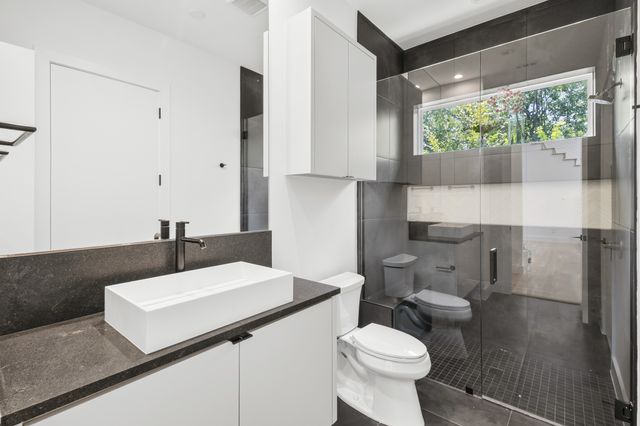 9816 Mixon Drive, Dallas, TX 75220