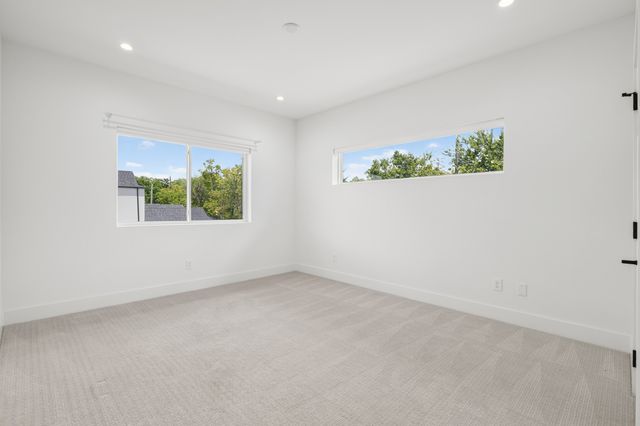 9816 Mixon Drive, Dallas, TX 75220
