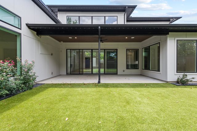 9816 Mixon Drive, Dallas, TX 75220
