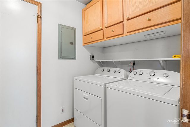 209 Grays Drive 209, Oswego, IL 60543