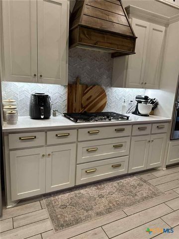 8201 Collins Creek Drive, Salado, TX 76571