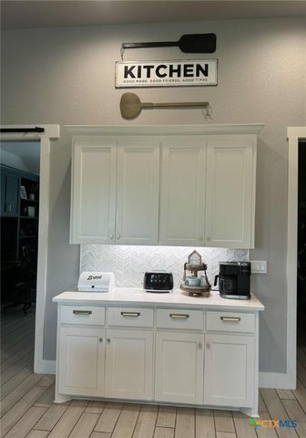 8201 Collins Creek Drive, Salado, TX 76571