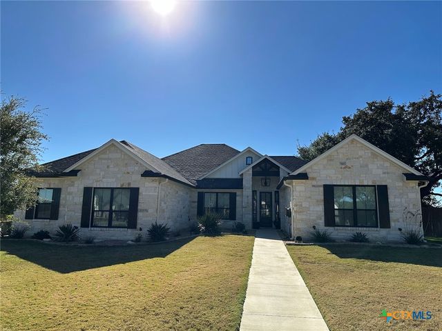 8201 Collins Creek Drive, Salado, TX 76571