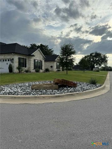 8201 Collins Creek Drive, Salado, TX 76571