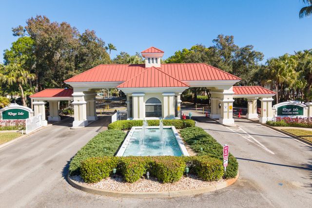 579 NW San Remo Circle, Port St. Lucie, Port St Lucie, FL 34986