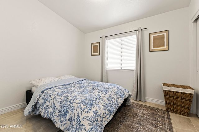 652 S BAHAMA Drive, Gilbert, AZ 85296