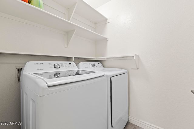 652 S BAHAMA Drive, Gilbert, AZ 85296