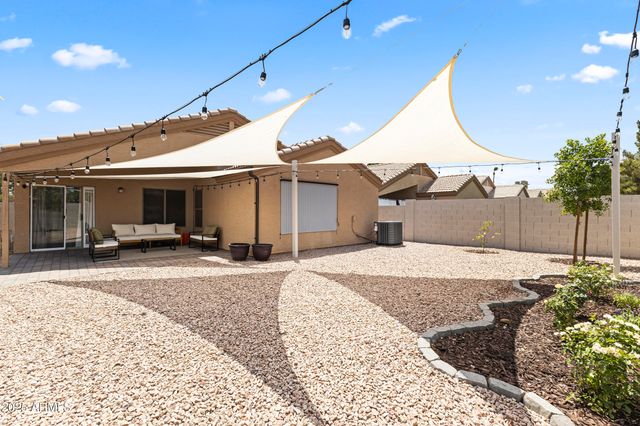 652 S BAHAMA Drive, Gilbert, AZ 85296