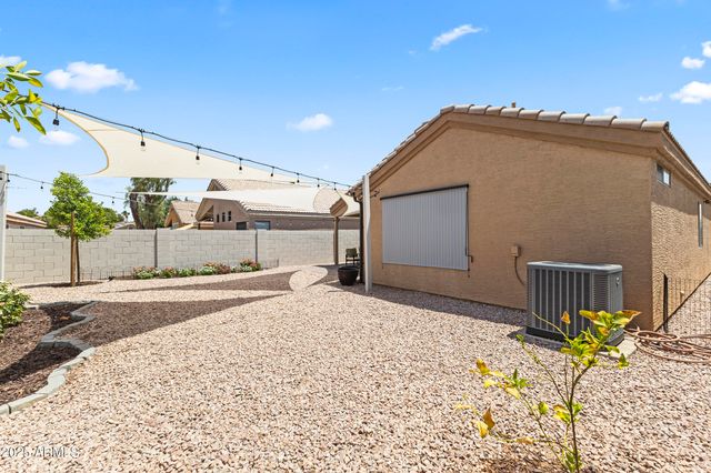 652 S BAHAMA Drive, Gilbert, AZ 85296