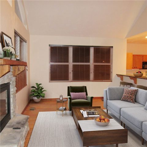 2413 South Ridge Place, Hidden Valley, PA 15502