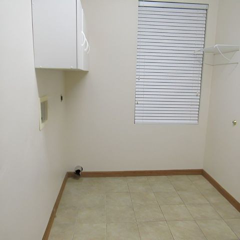 2413 South Ridge Place, Hidden Valley, PA 15502