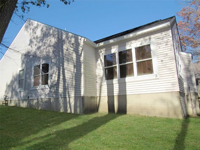 2413 South Ridge Place, Hidden Valley, PA 15502