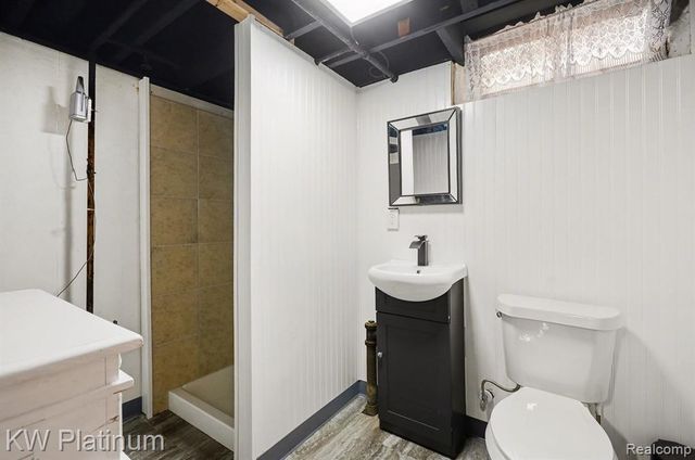 22812 Doremus Street, Saint Clair Shores, MI 48080