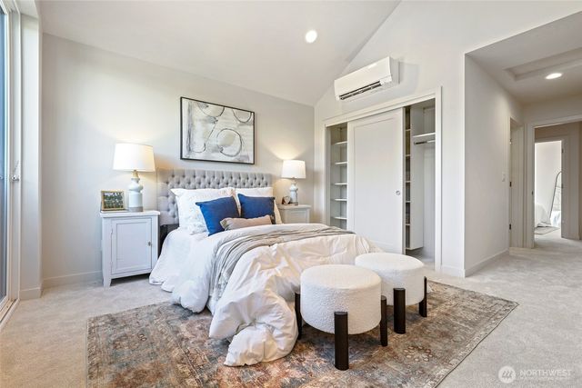 9721 6th Avenue NW, Seattle, WA 98117