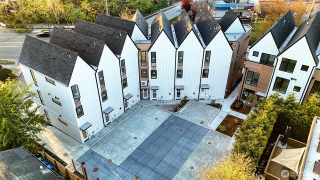 9721 6th Avenue NW, Seattle, WA 98117