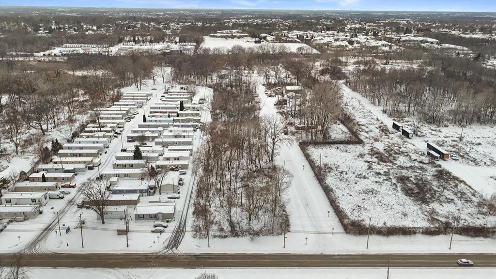 3859 E ADDISON AVENUE, Oak Creek, WI 53154