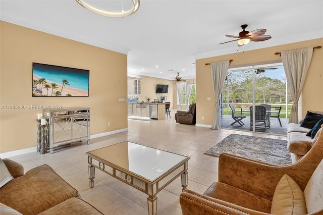 10701 SW Waterway Ln, Port St. Lucie, FL 34987