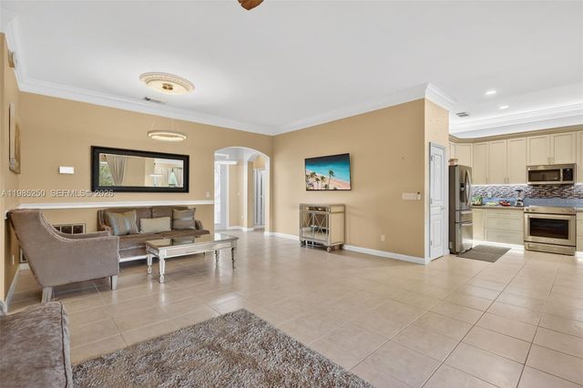 10701 SW Waterway Ln, Port St. Lucie, FL 34987