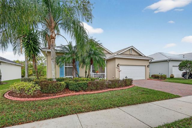 10701 SW Waterway Ln, Port St. Lucie, FL 34987