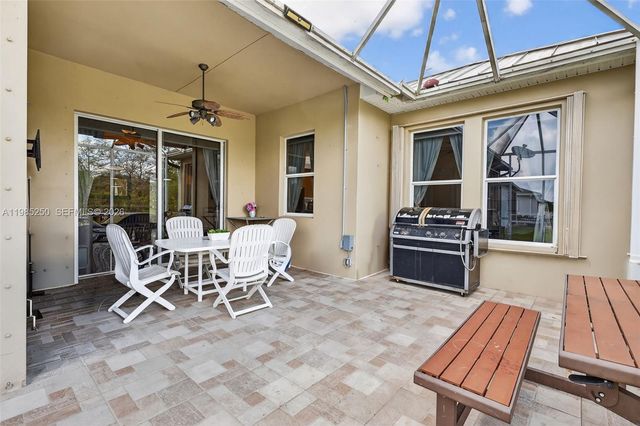 10701 SW Waterway Ln, Port St. Lucie, FL 34987