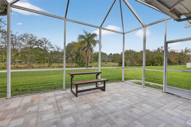 10701 SW Waterway Ln, Port St. Lucie, FL 34987