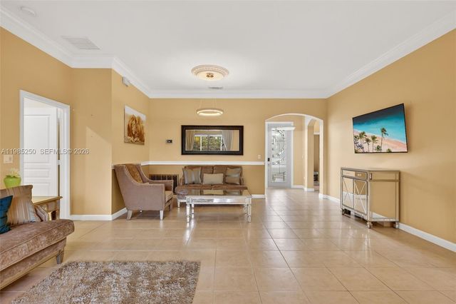 10701 SW Waterway Ln, Port St. Lucie, FL 34987