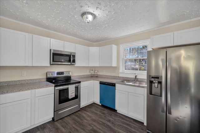 201 Gardeners Walk, Cross, SC 29436