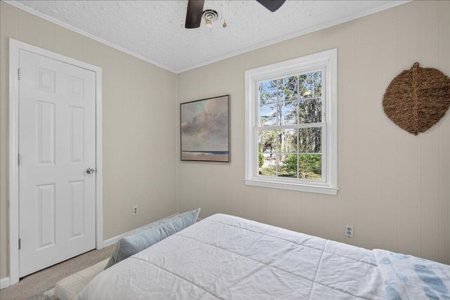 201 Gardeners Walk, Cross, SC 29436