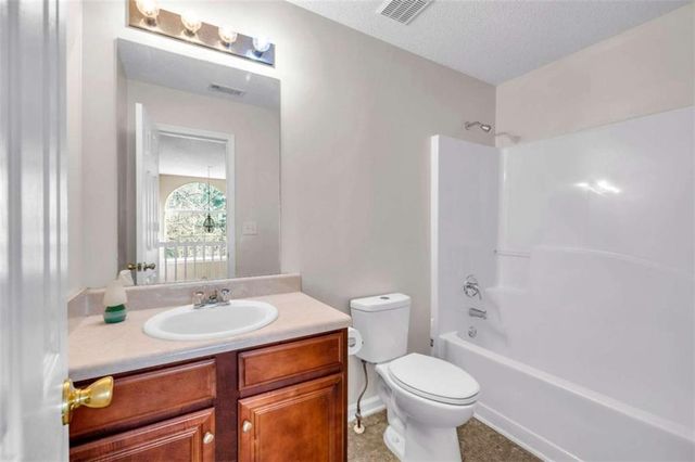 6724 Overlook Ridge, College Park, GA 30349