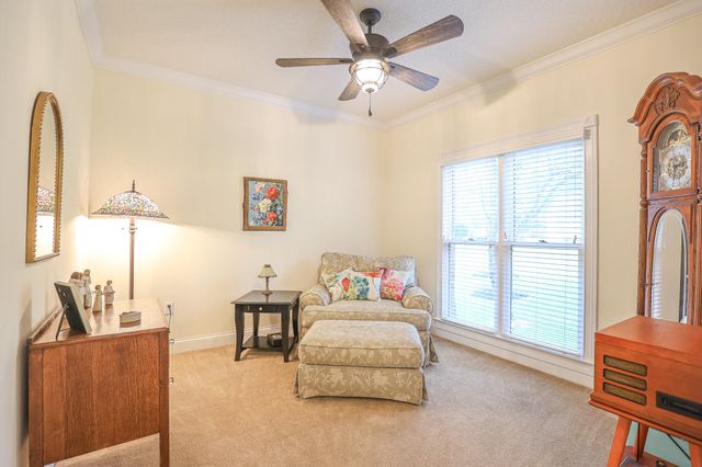 16 Greenwood Place, Paducah, KY 42003