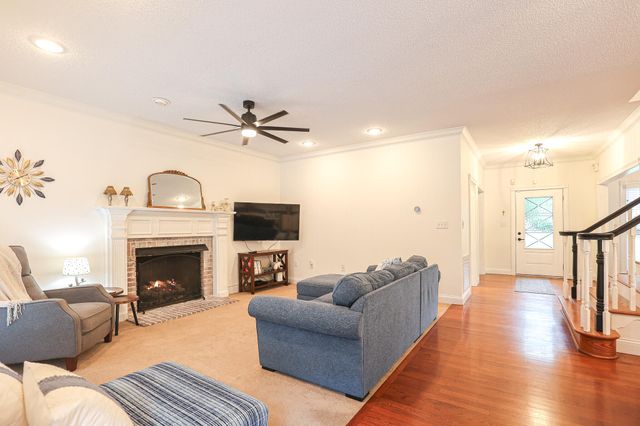 16 Greenwood Place, Paducah, KY 42003