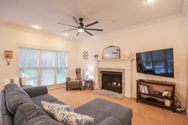 16 Greenwood Place, Paducah, KY 42003