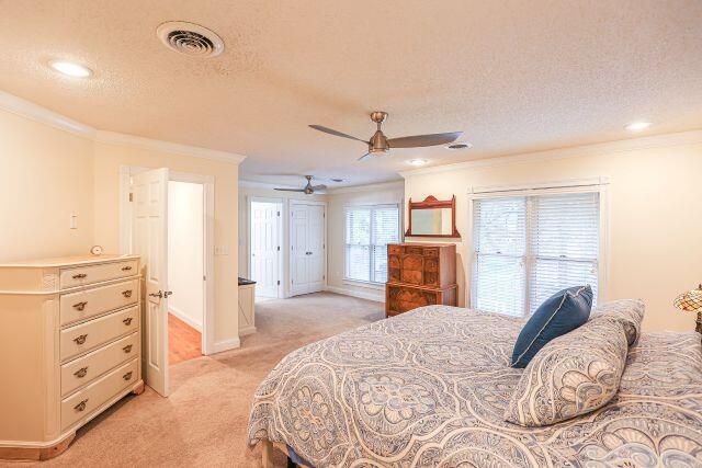 16 Greenwood Place, Paducah, KY 42003