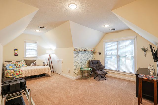 16 Greenwood Place, Paducah, KY 42003