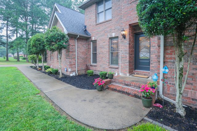 16 Greenwood Place, Paducah, KY 42003