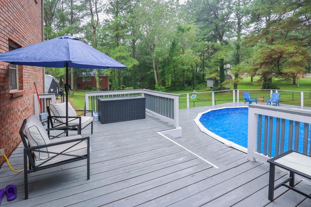 16 Greenwood Place, Paducah, KY 42003