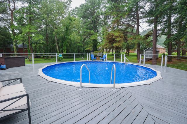 16 Greenwood Place, Paducah, KY 42003