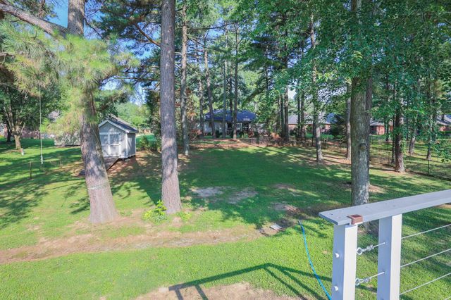 16 Greenwood Place, Paducah, KY 42003