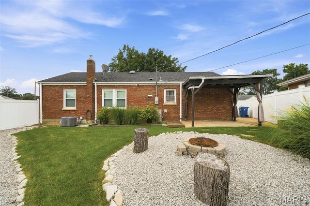 9401 Reavis Barracks Road, St Louis, MO 63123