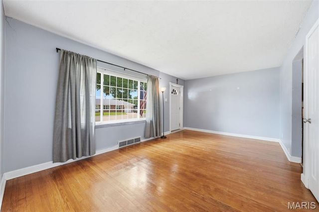 9401 Reavis Barracks Road, St Louis, MO 63123