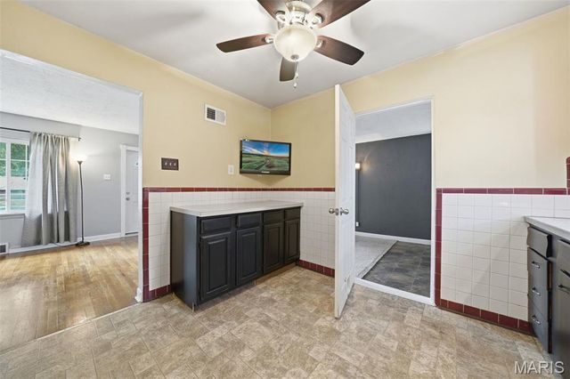9401 Reavis Barracks Road, St Louis, MO 63123
