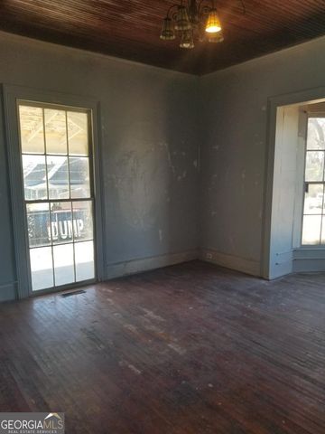 210 N 14th Street, Lanett, AL 36863