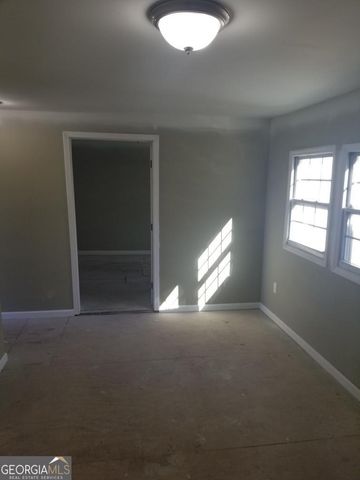 210 N 14th Street, Lanett, AL 36863