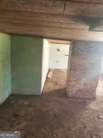 210 N 14th Street, Lanett, AL 36863