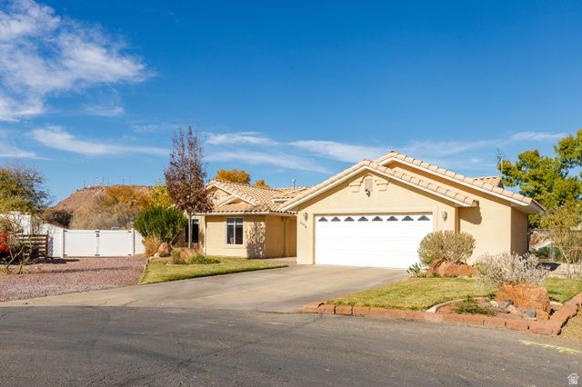2974 S PEAR CIR, St. George, UT 84790