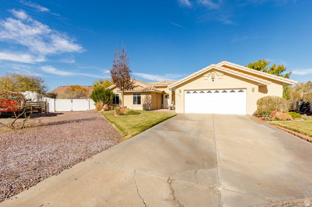 2974 S PEAR CIR, St. George, UT 84790