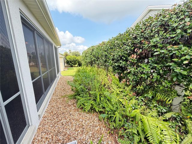 2542 FLINTSHIRE AVENUE, The Villages, FL 32162